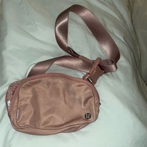 Lululemon belt bag